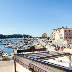 Noemi Croatia